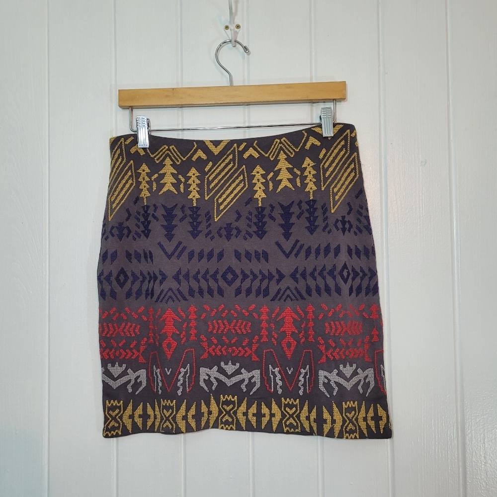 Willow & Clay Womens Size Medium Colorful Aztec Embroidered Pull On Pencil Skirt